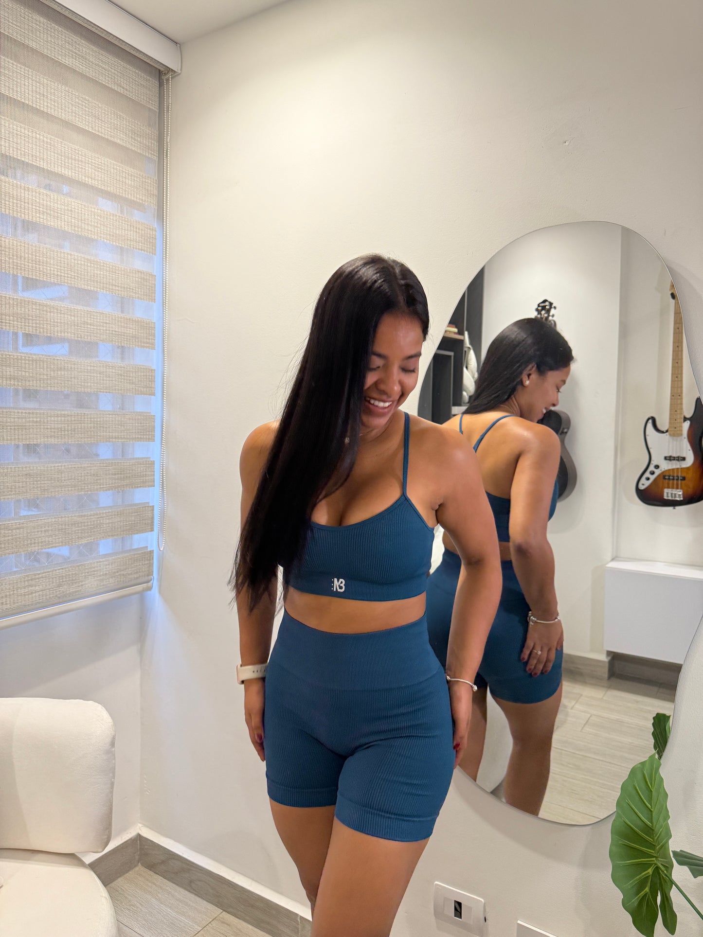 Set Short Luz Azul Petróleo