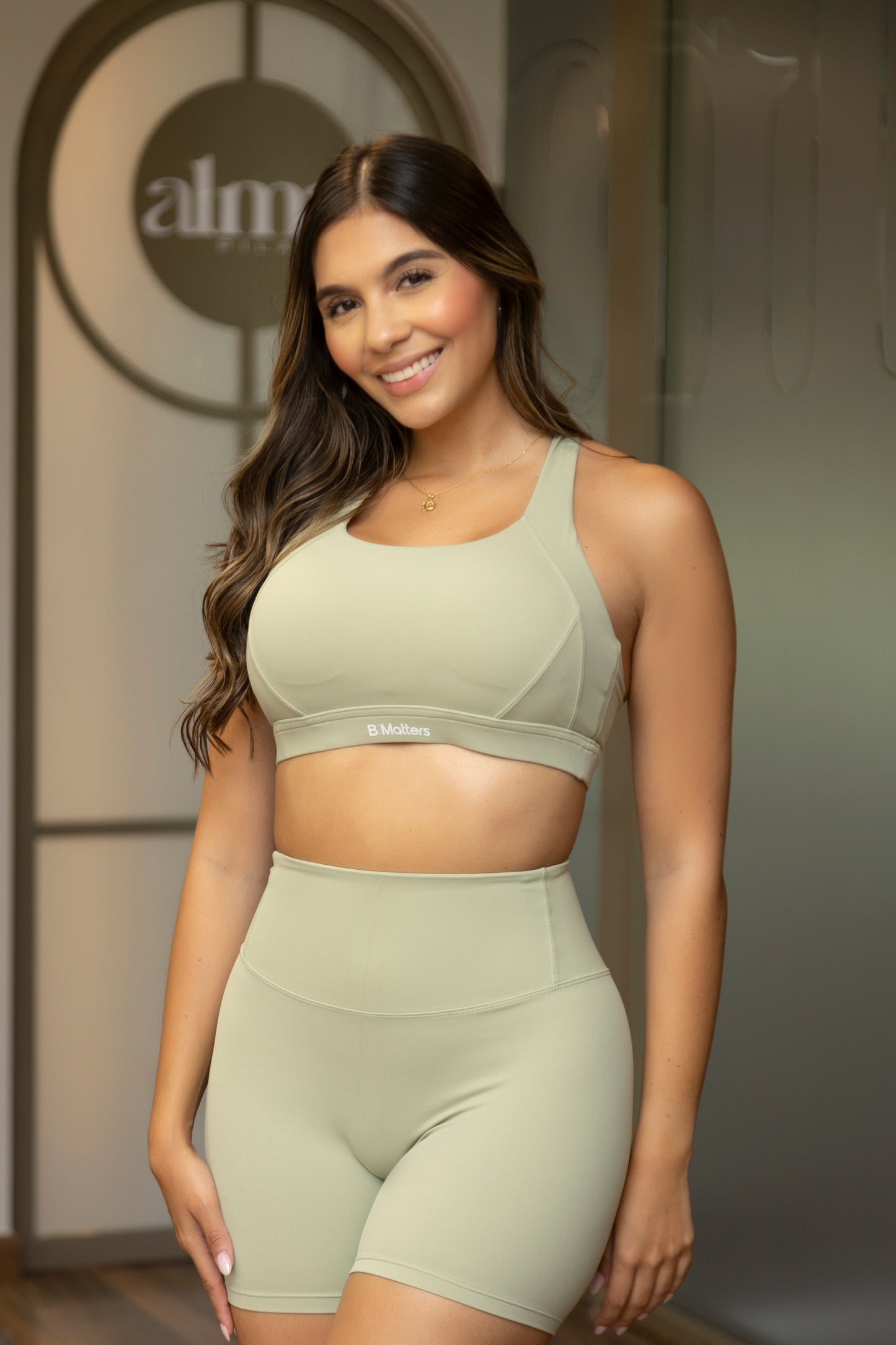 ✨  Set Aura- Short Pistacho